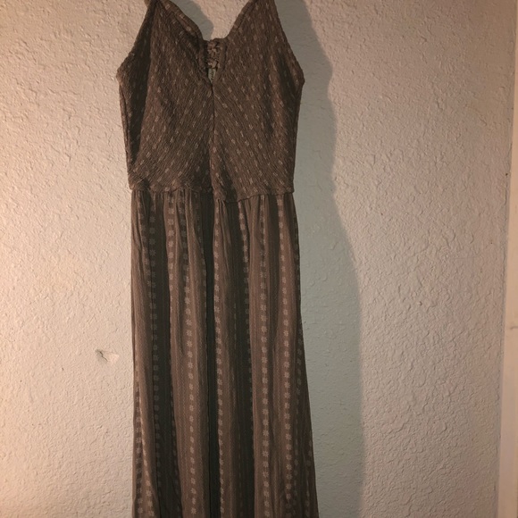 Dress - Picture 2 of 4